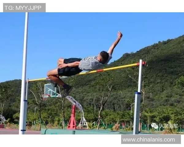 烟大足球球星引领校园体育风潮 助力球队突破自我创造辉煌成就