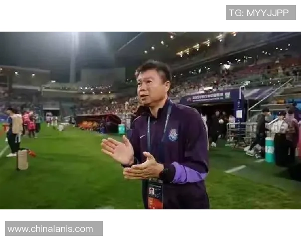 第八次访华的足球巨星：揭秘他与中国球迷的深厚情谊与不解之缘