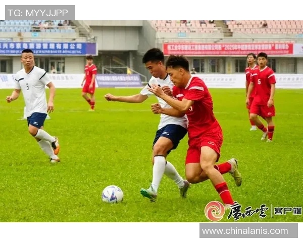 足球巨星炫酷转场合集展现绿茵赛场激情与巅峰瞬间