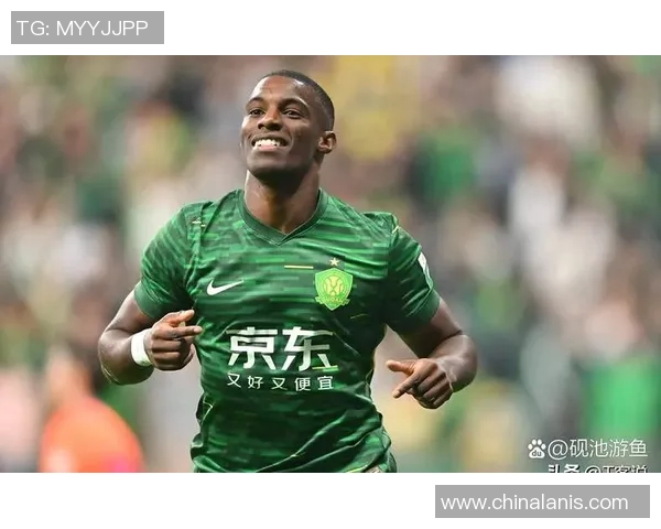 足球球星眼神背后的故事：专注与决心如何影响比赛胜负